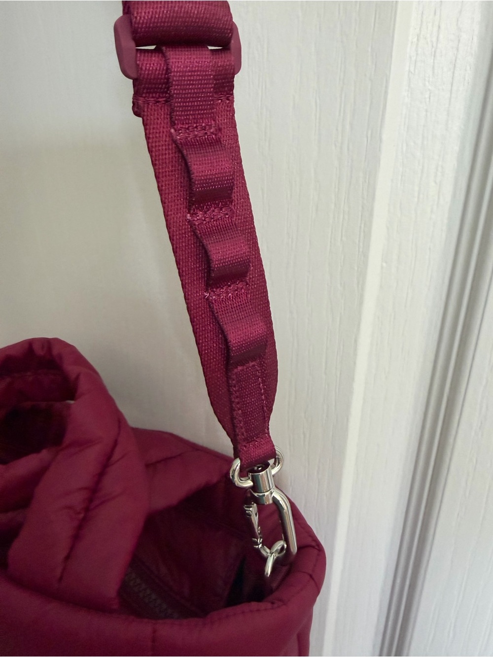 Like New lululemon Athletica Quilted Puffer Tote Bag - Berry - Picture 6 of 10